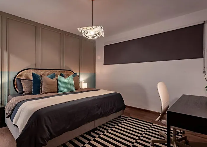 Luxury Roma Sur House With Rooftop Dining *