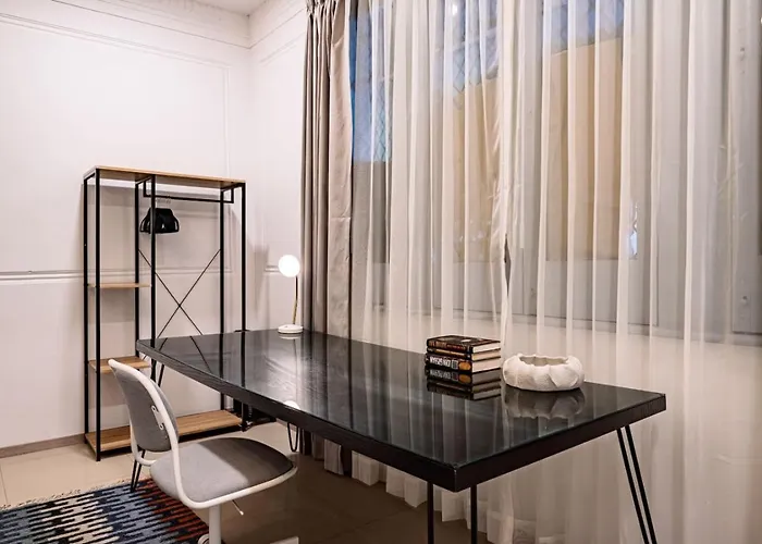 Luxury Roma Sur House With Rooftop Dining *